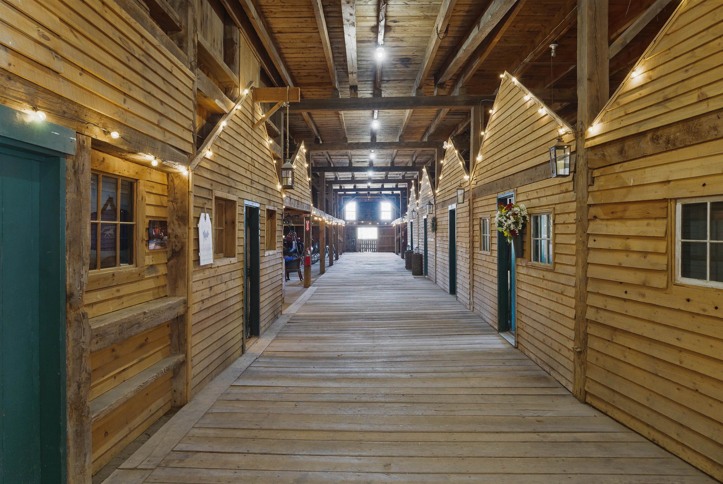 11 Pony Farm Lane Lane