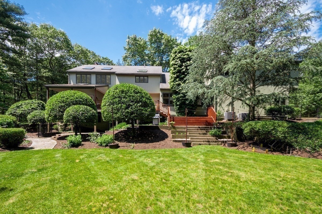 115 Lake St