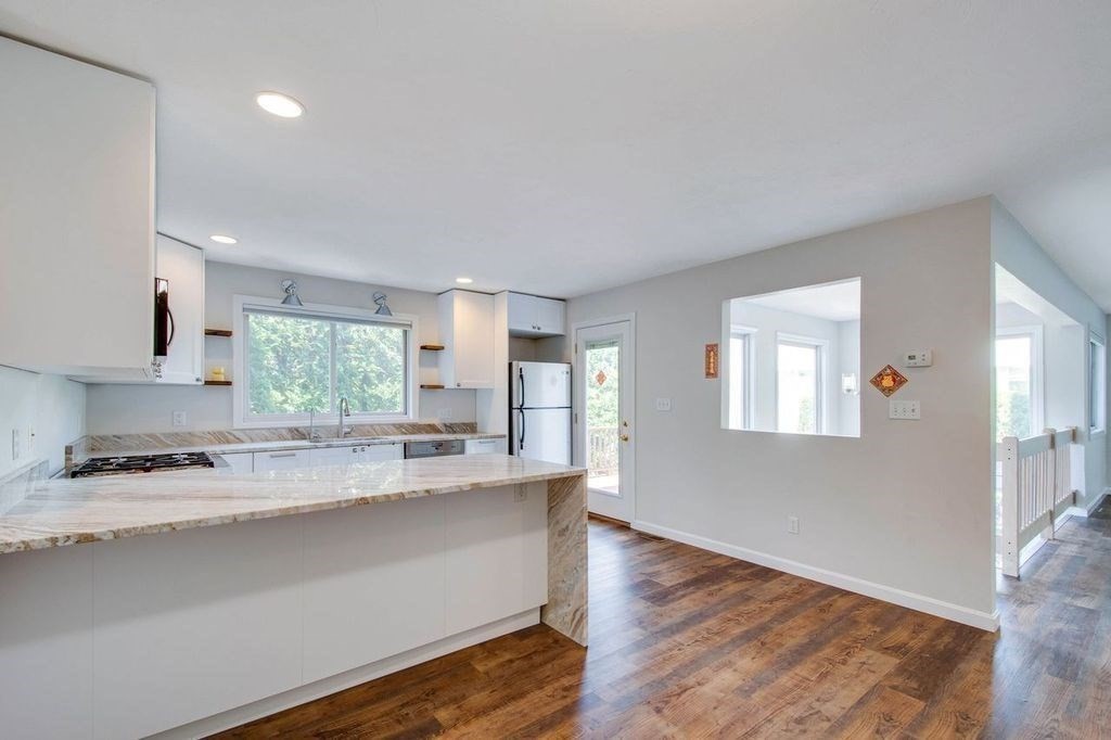261 Captain Eames Cir # 261
