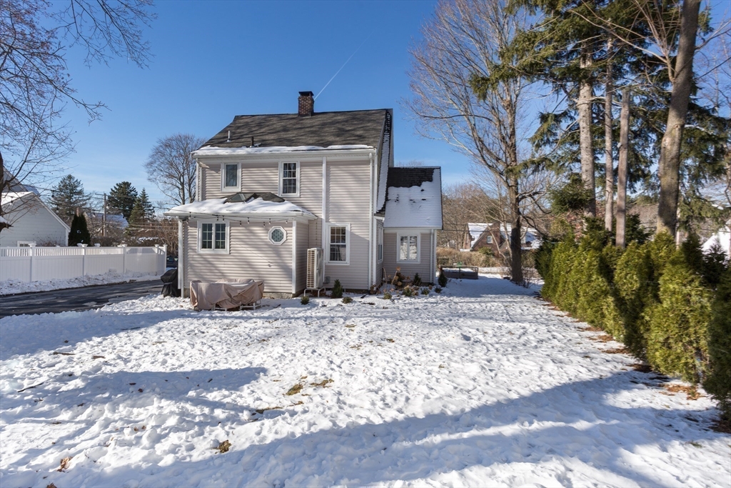 80 Pond St