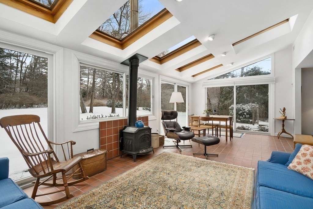 18 Greystone Rd