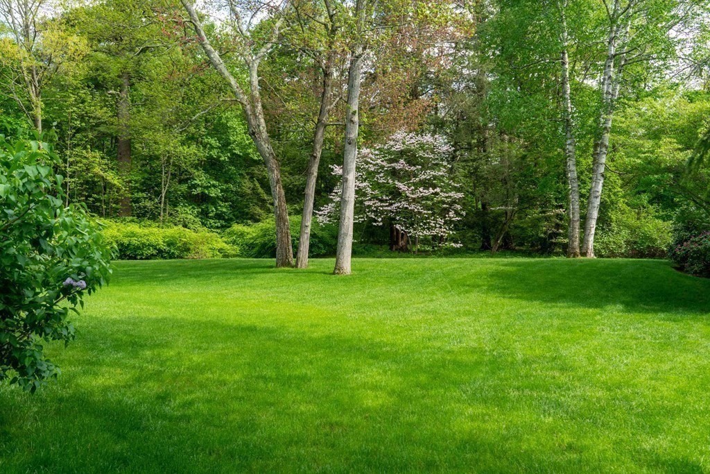 18 Greystone Rd