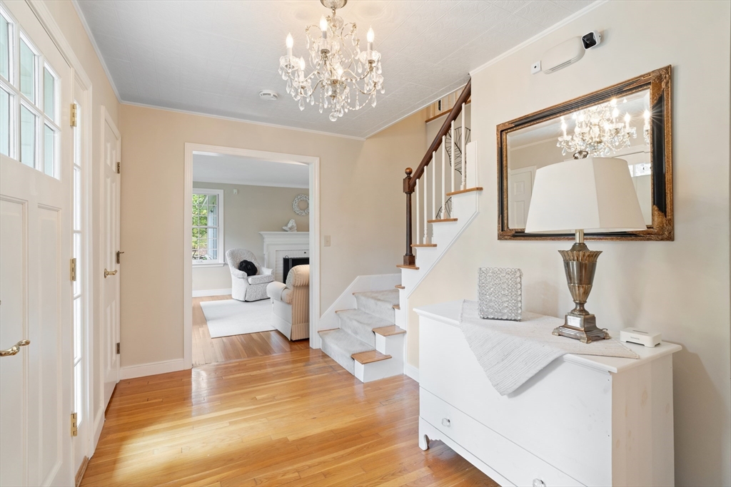 2 Knollwood Drive