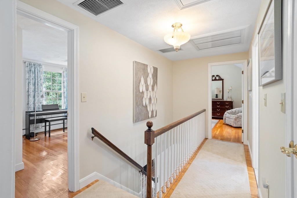 2 Knollwood Drive