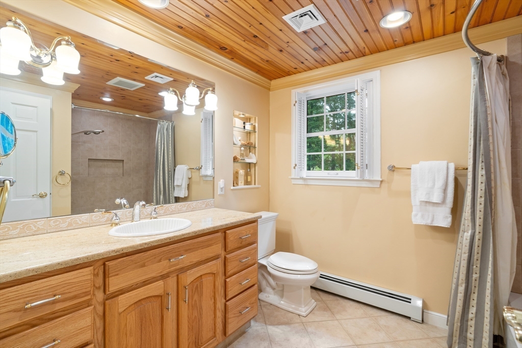2 Knollwood Drive