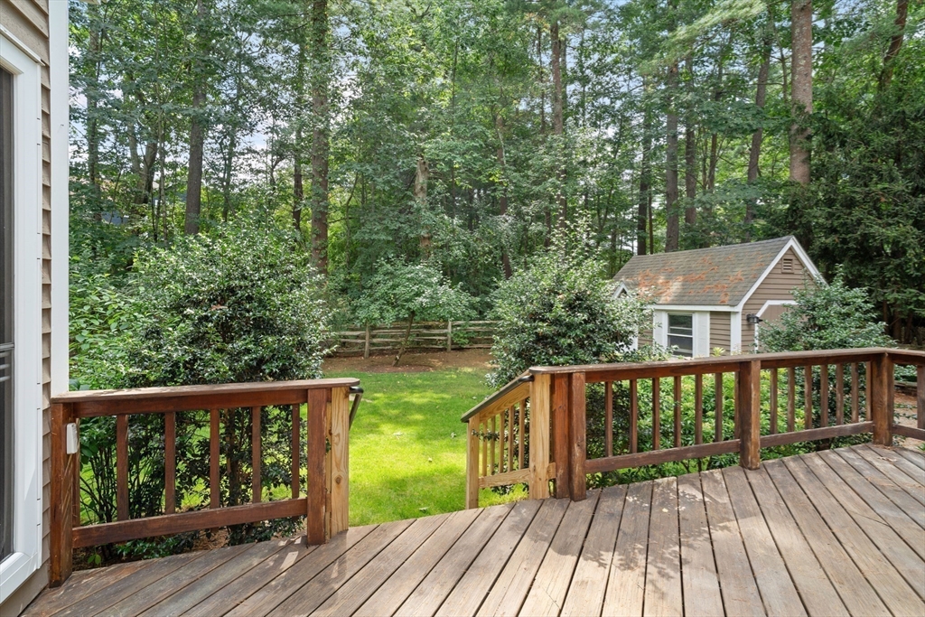 2 Knollwood Drive