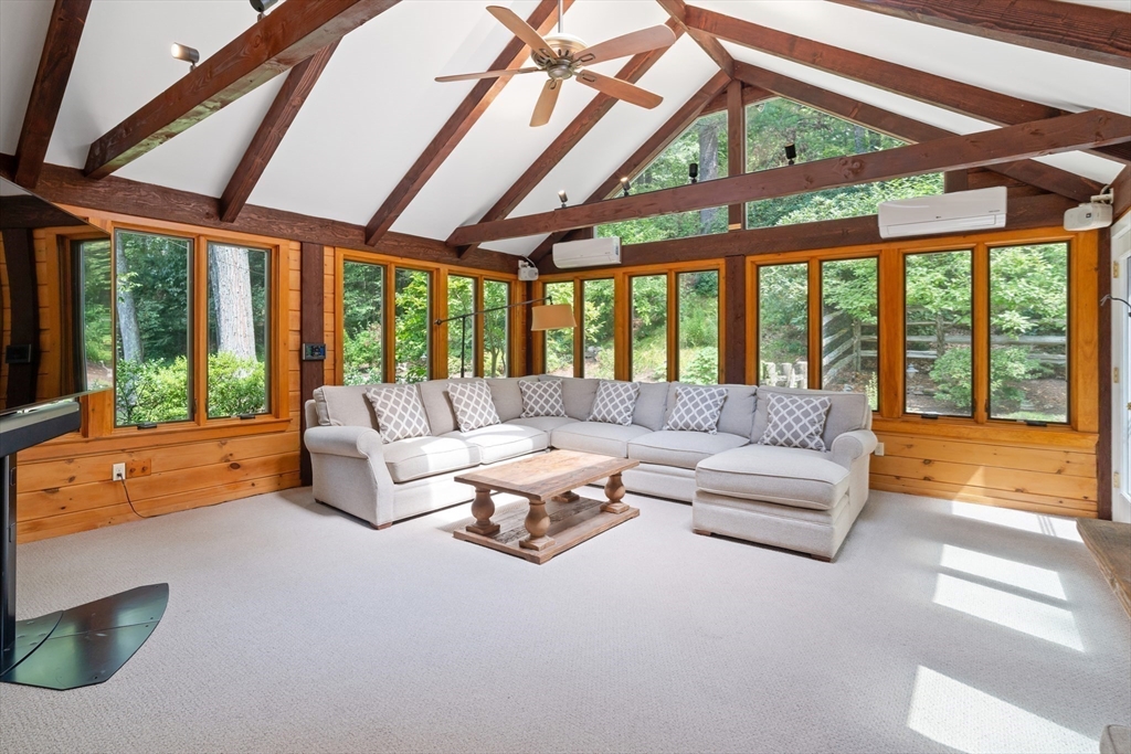 2 Knollwood Drive