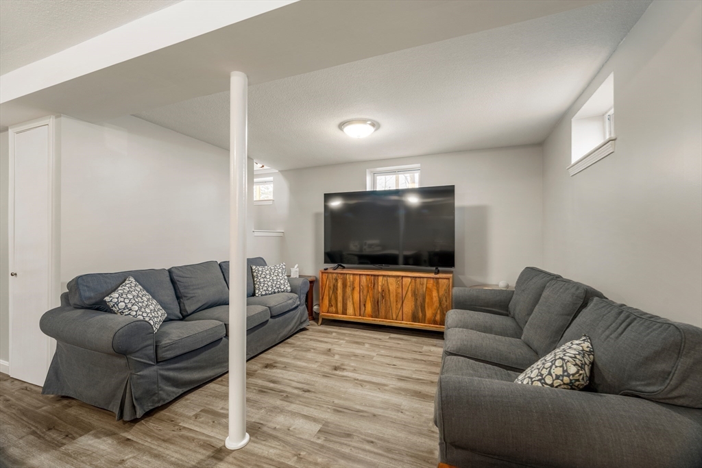 33 Sumner St