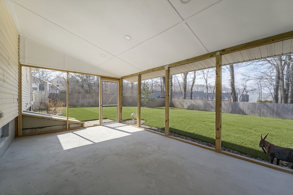 33 Sumner St