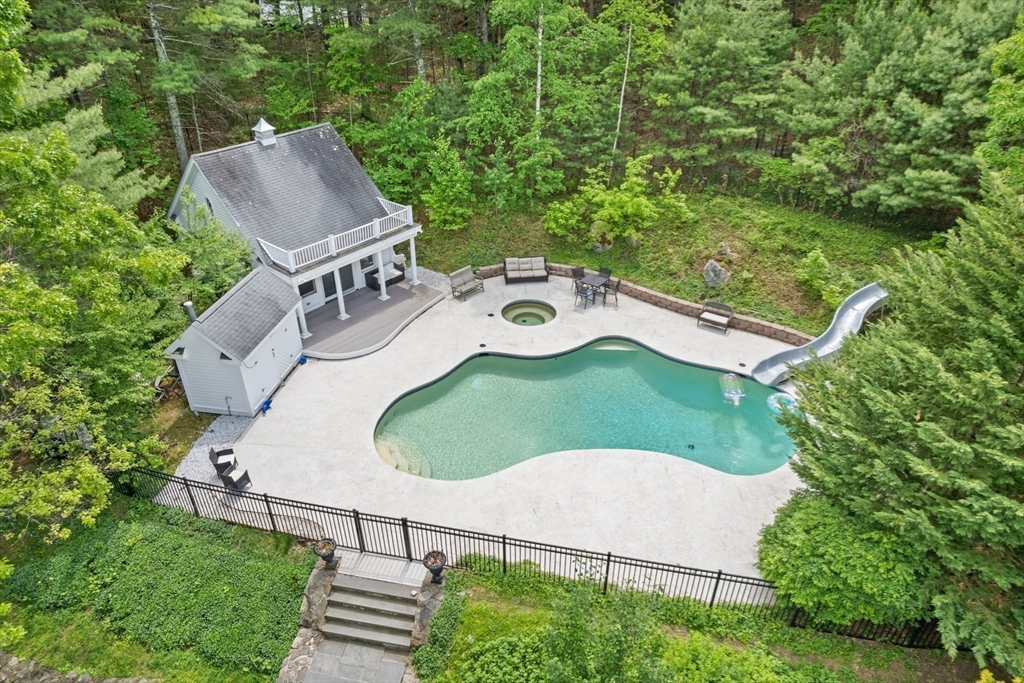 26 Woodridge Rd