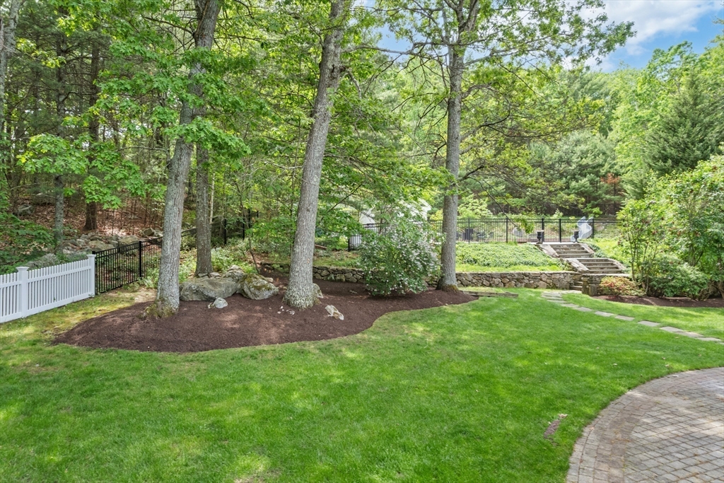 26 Woodridge Rd