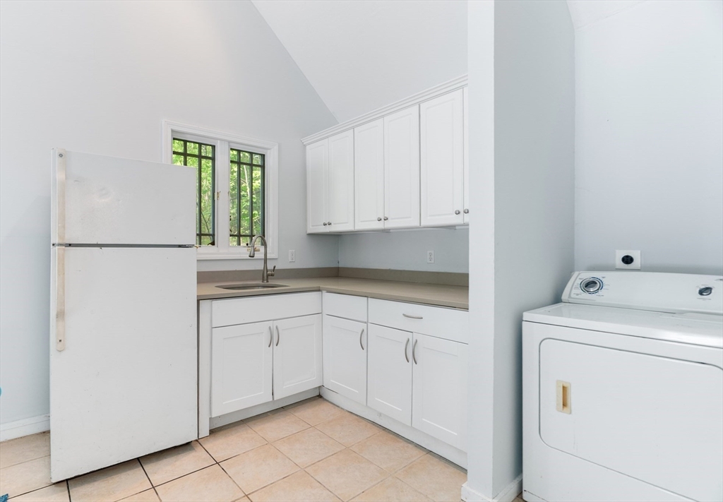 26 Woodridge Rd