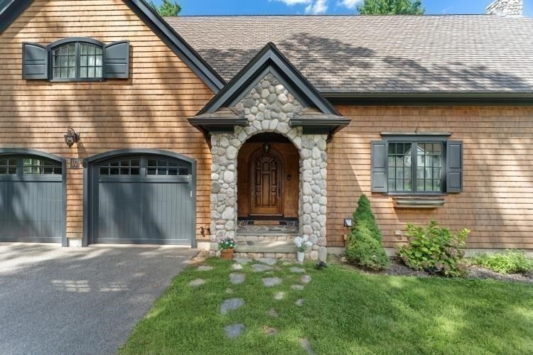 14 Bretton Rd