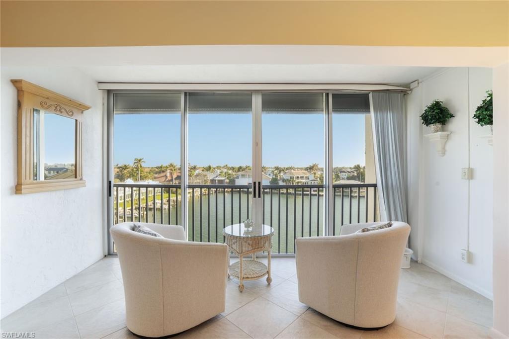 300 Park Shore DR # 5C