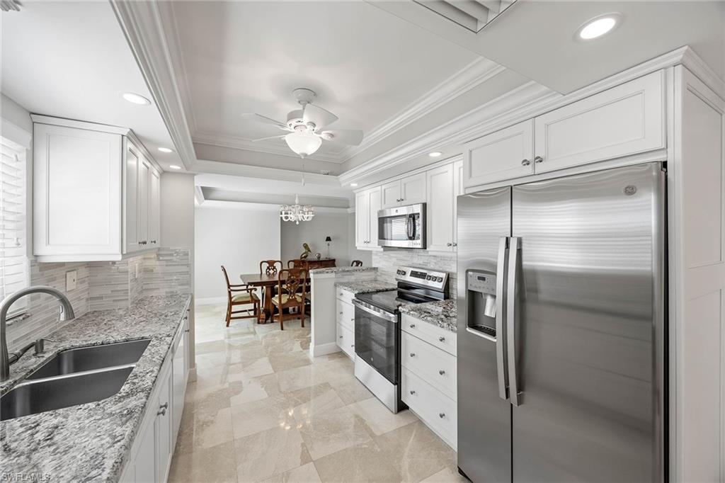 2901 Gulf Shore BLVD N # 302S