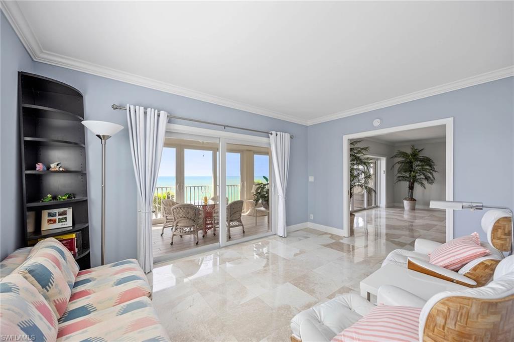 2901 Gulf Shore BLVD N # 302S