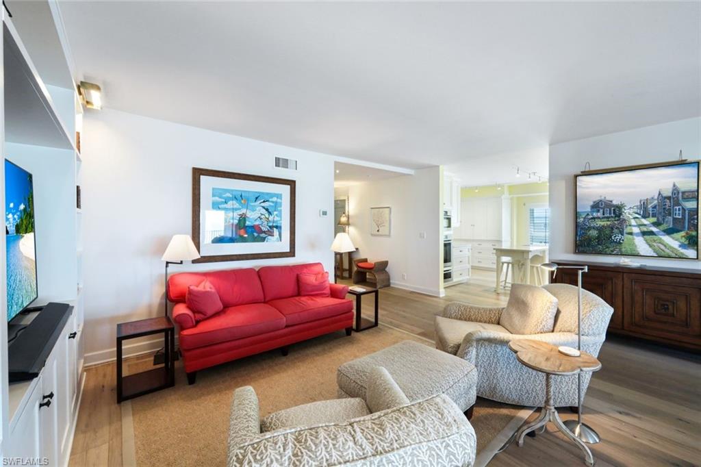 2901 GULF SHORE BLVD W # 402S