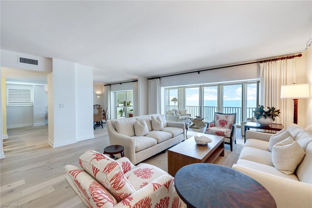 2901 GULF SHORE BLVD W # 402S