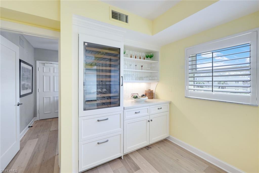 2901 GULF SHORE BLVD W # 402S