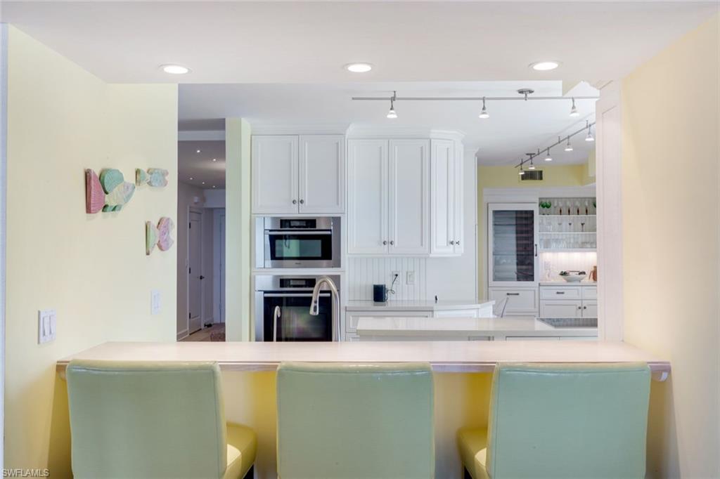 2901 GULF SHORE BLVD W # 402S