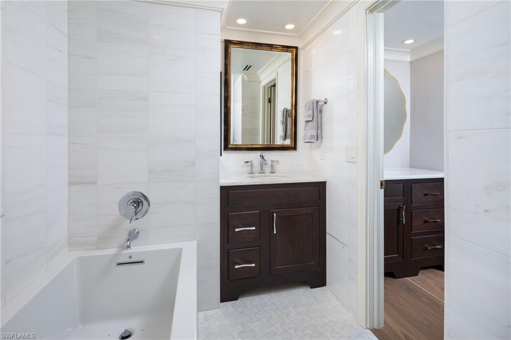 1200 Gulf Shore BLVD N # 503