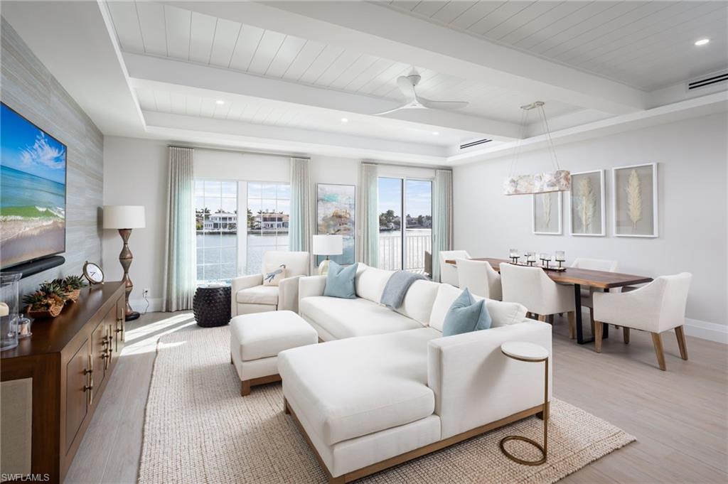 4000 Gulf Shore BLVD N 400