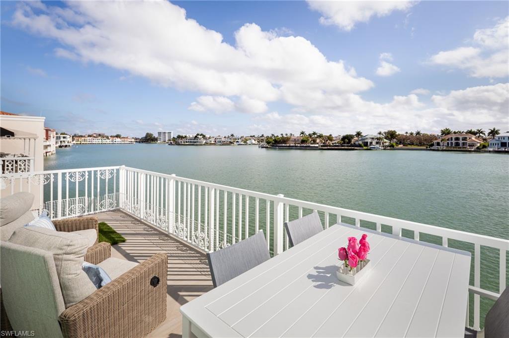 4000 Gulf Shore BLVD N 400