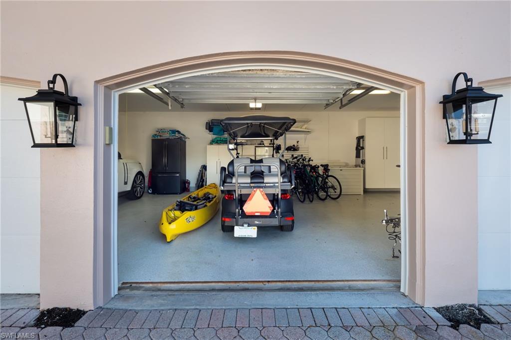 4000 Gulf Shore BLVD N 400