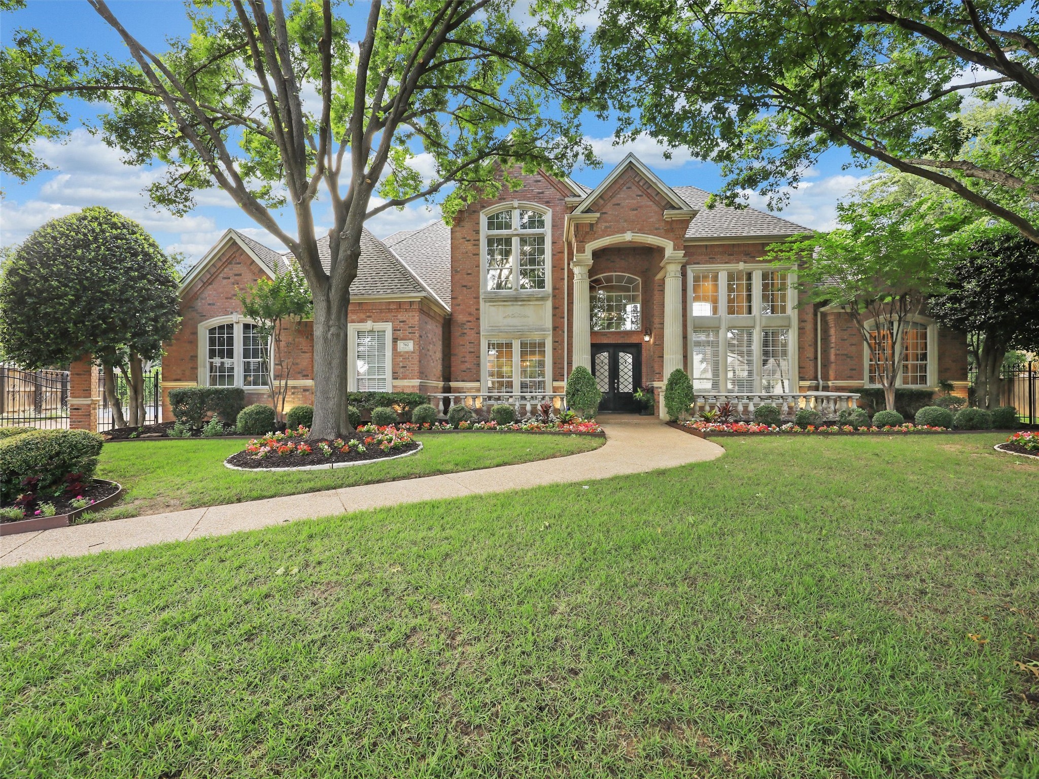 702 Nelson Court