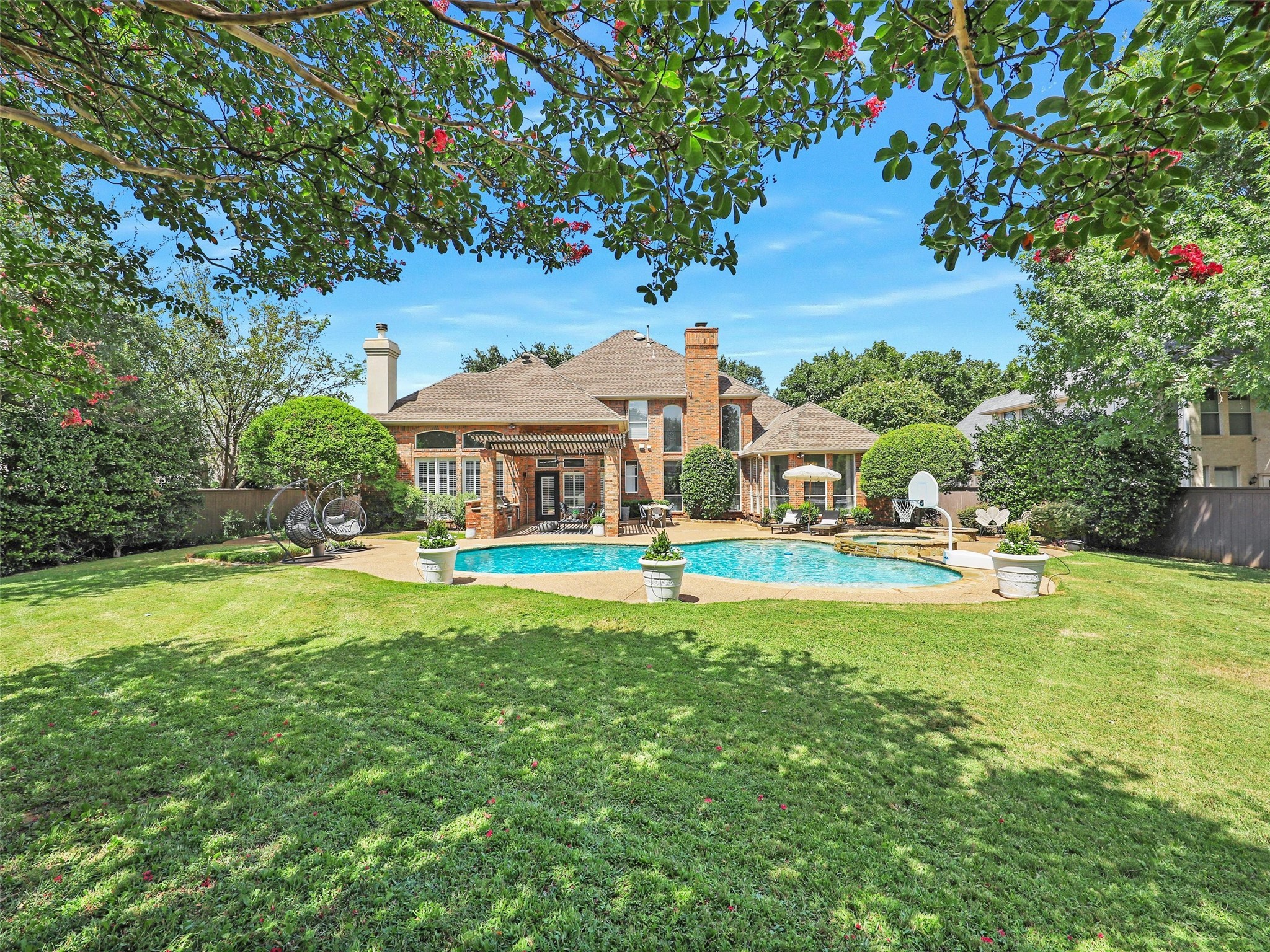 611 Logans Lane