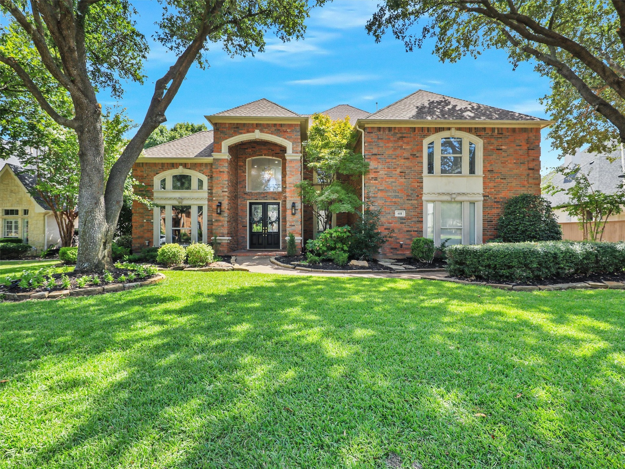 611 Logans Lane