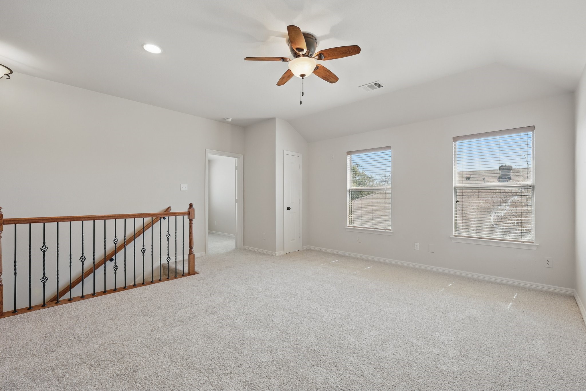 400 Crossbill Lane