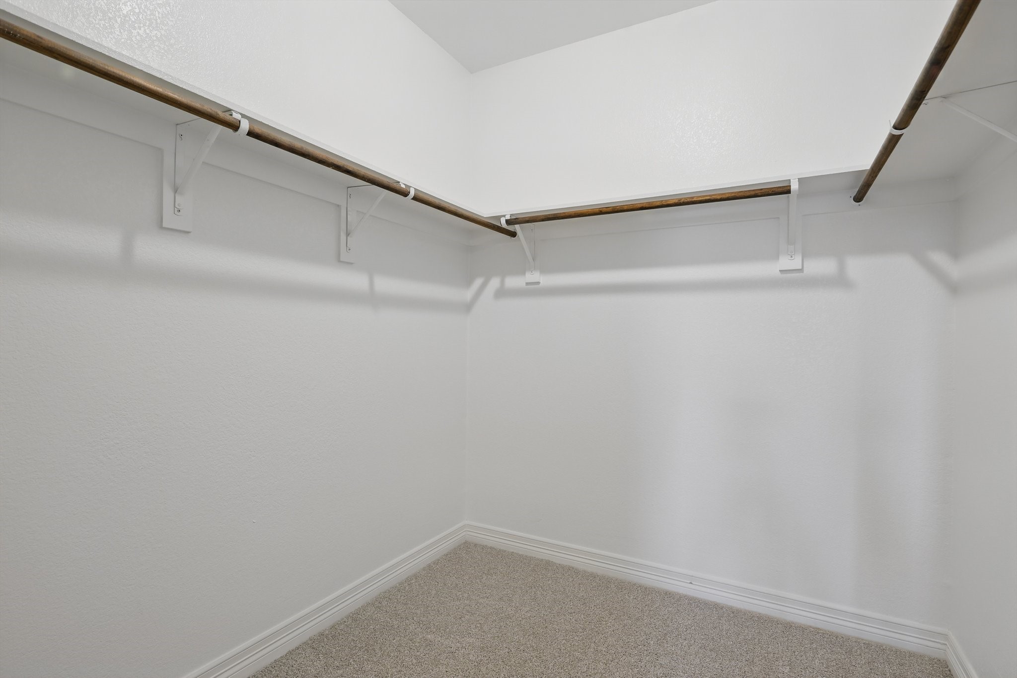 400 Crossbill Lane