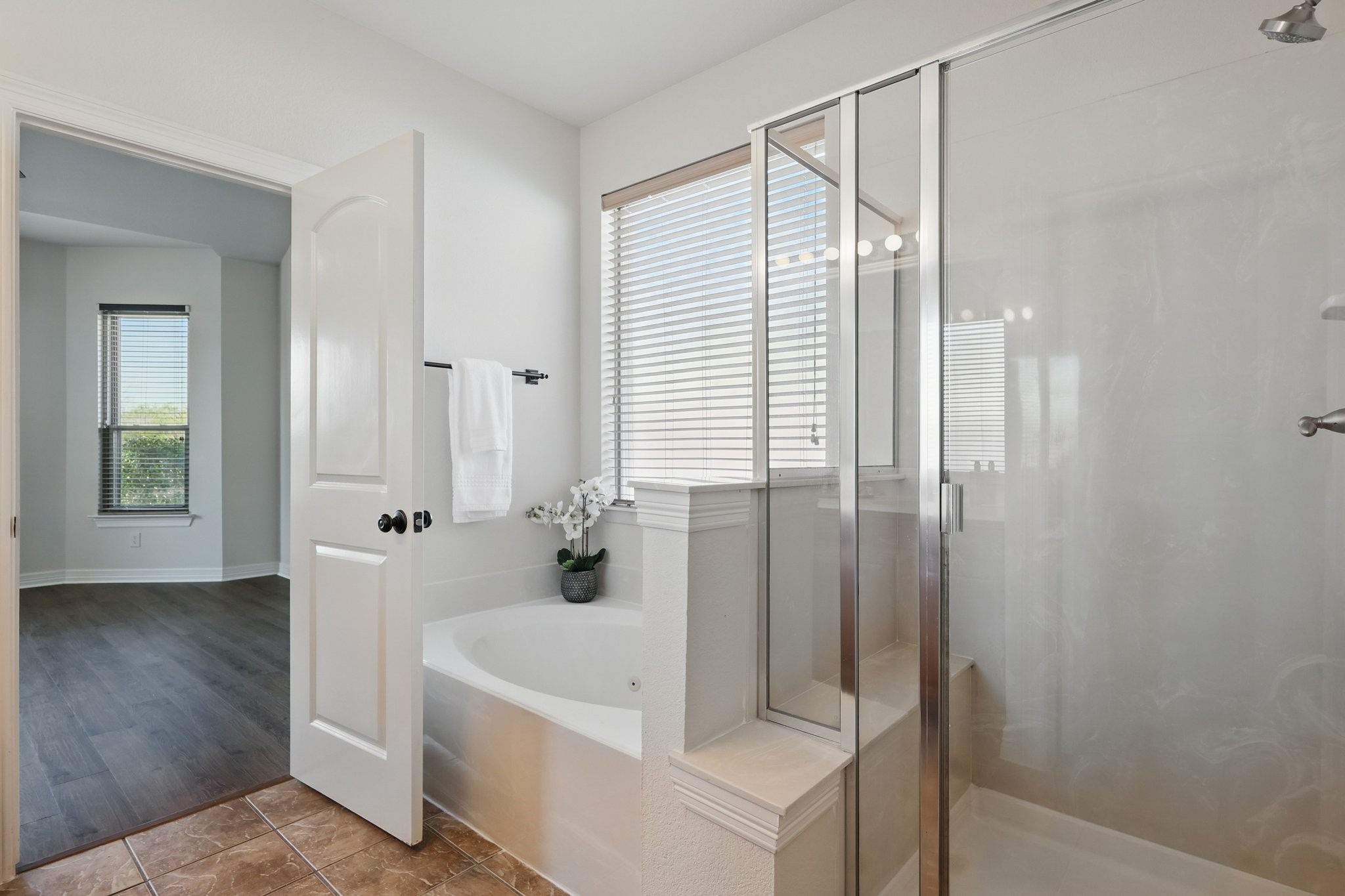 400 Crossbill Lane