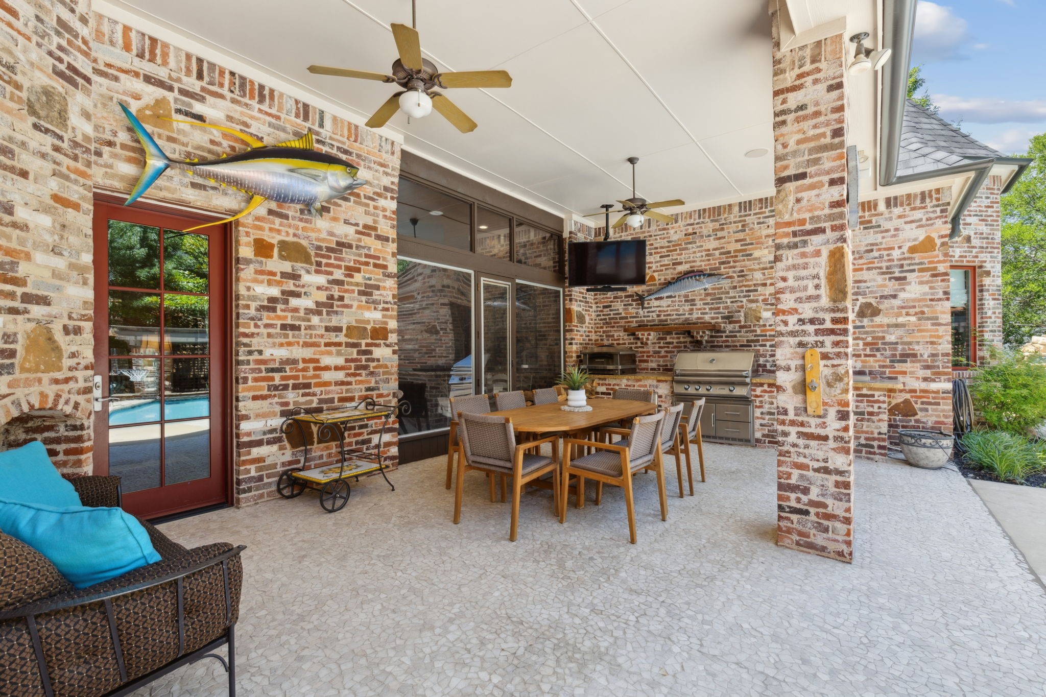 1213 Club House Court