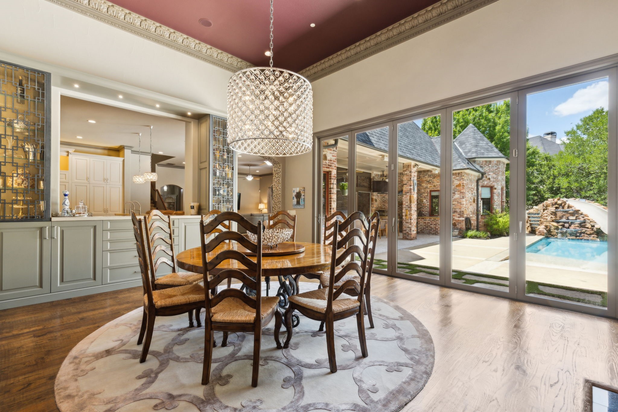 1213 Club House Court