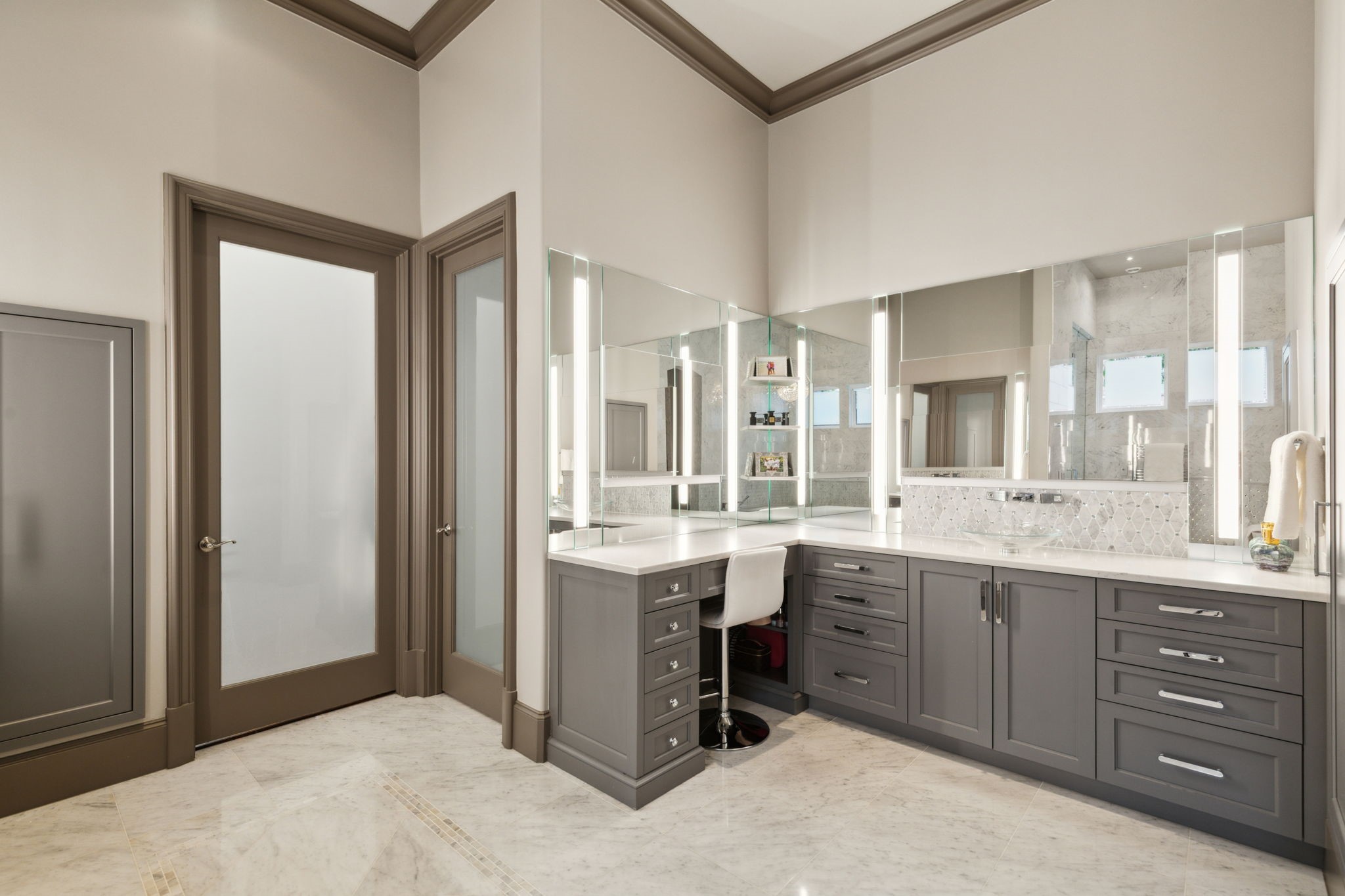 1213 Club House Court
