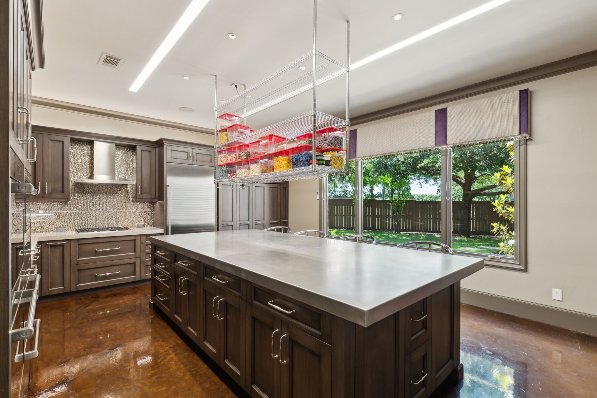 1213 Club House Court
