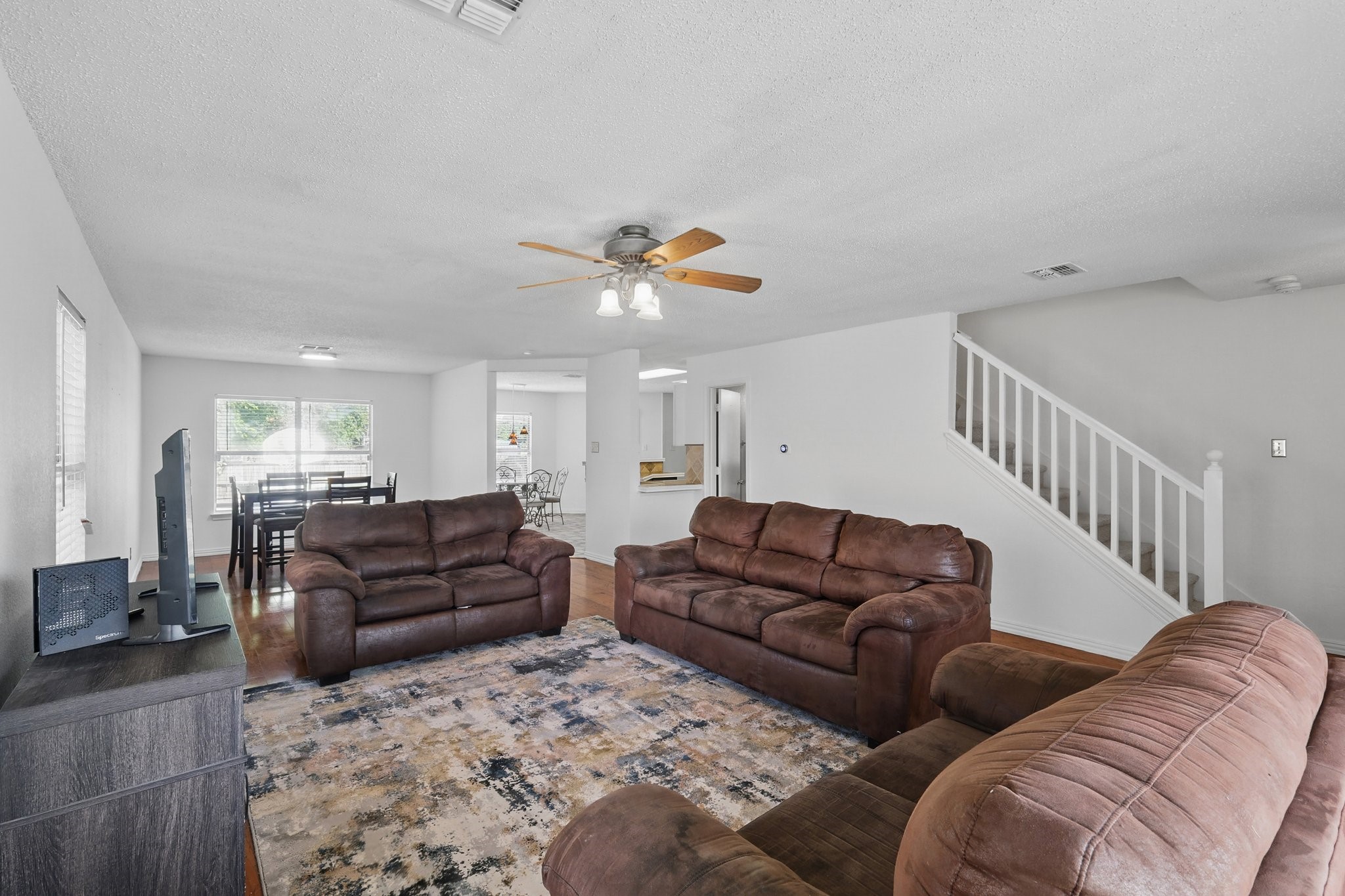 2103 Bolivar Drive