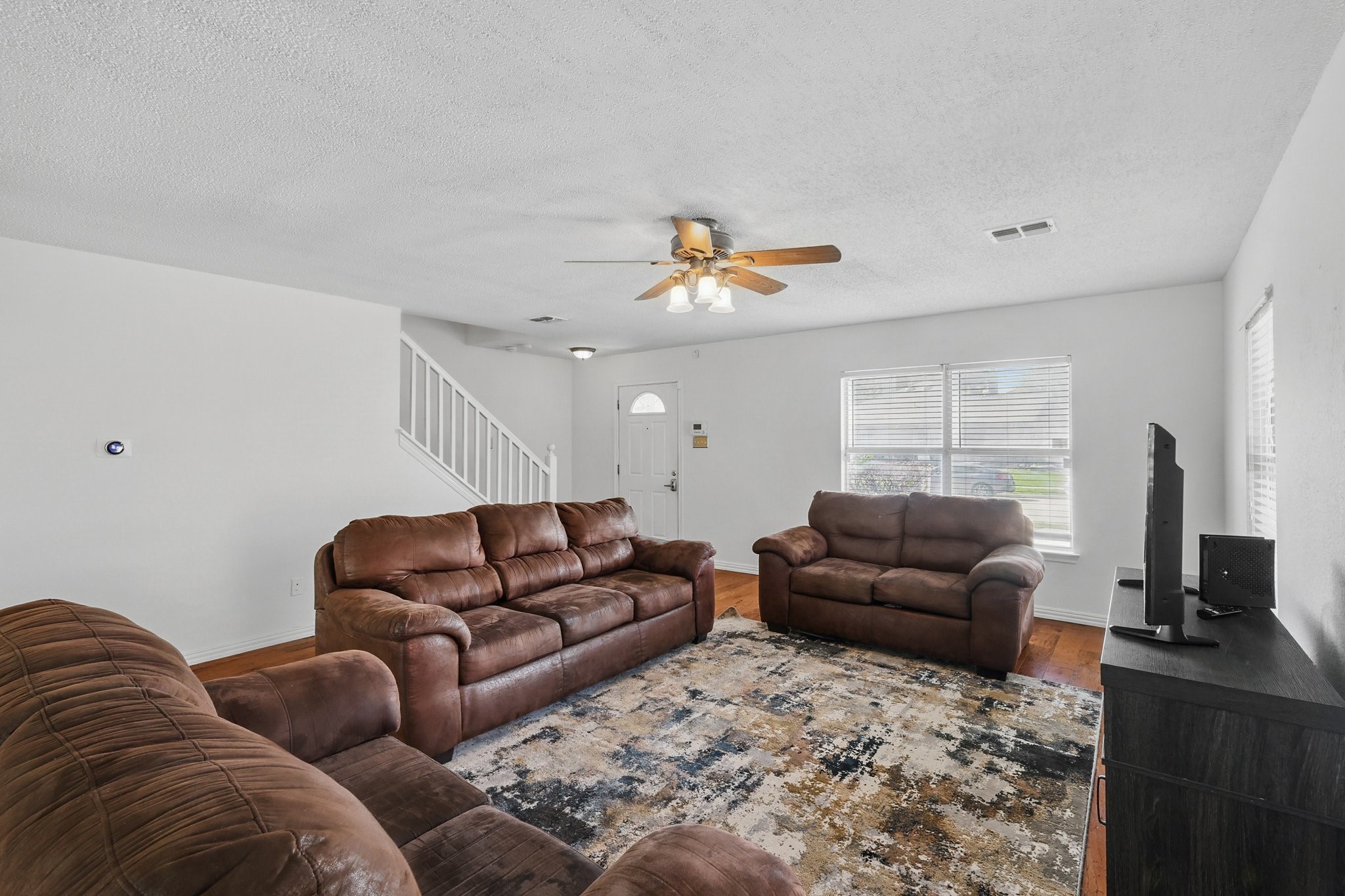 2103 Bolivar Drive