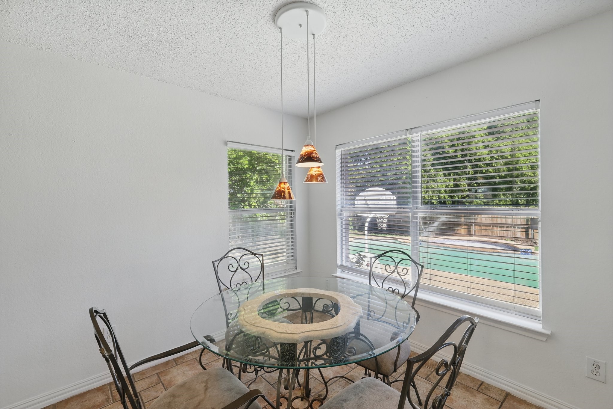 2103 Bolivar Drive