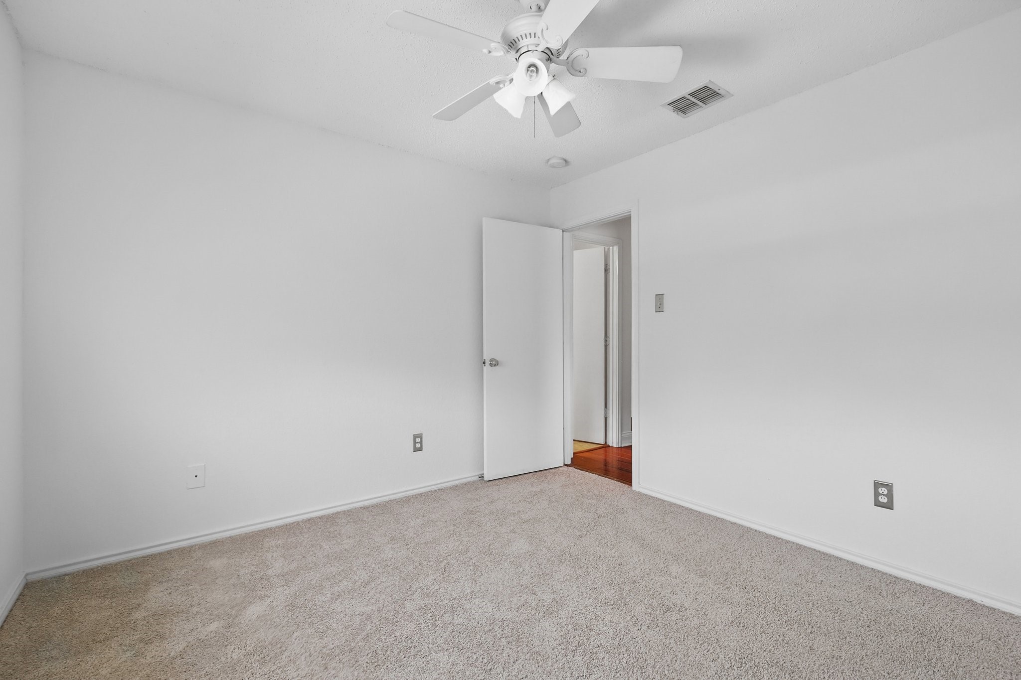 2103 Bolivar Drive