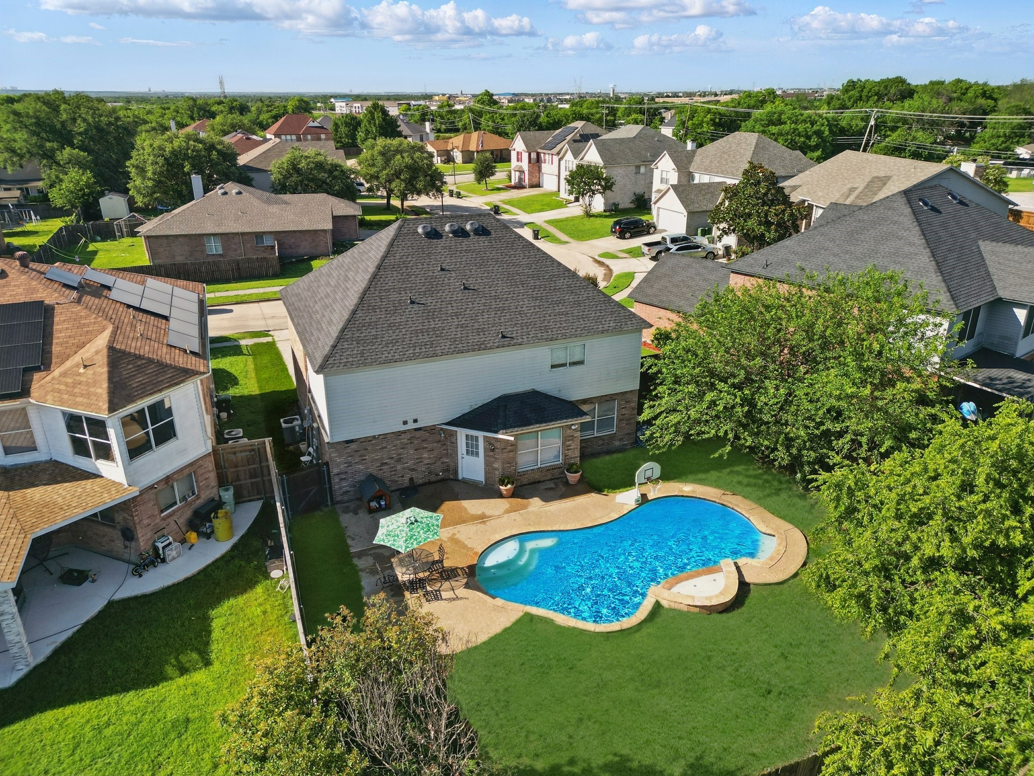 2103 Bolivar Drive