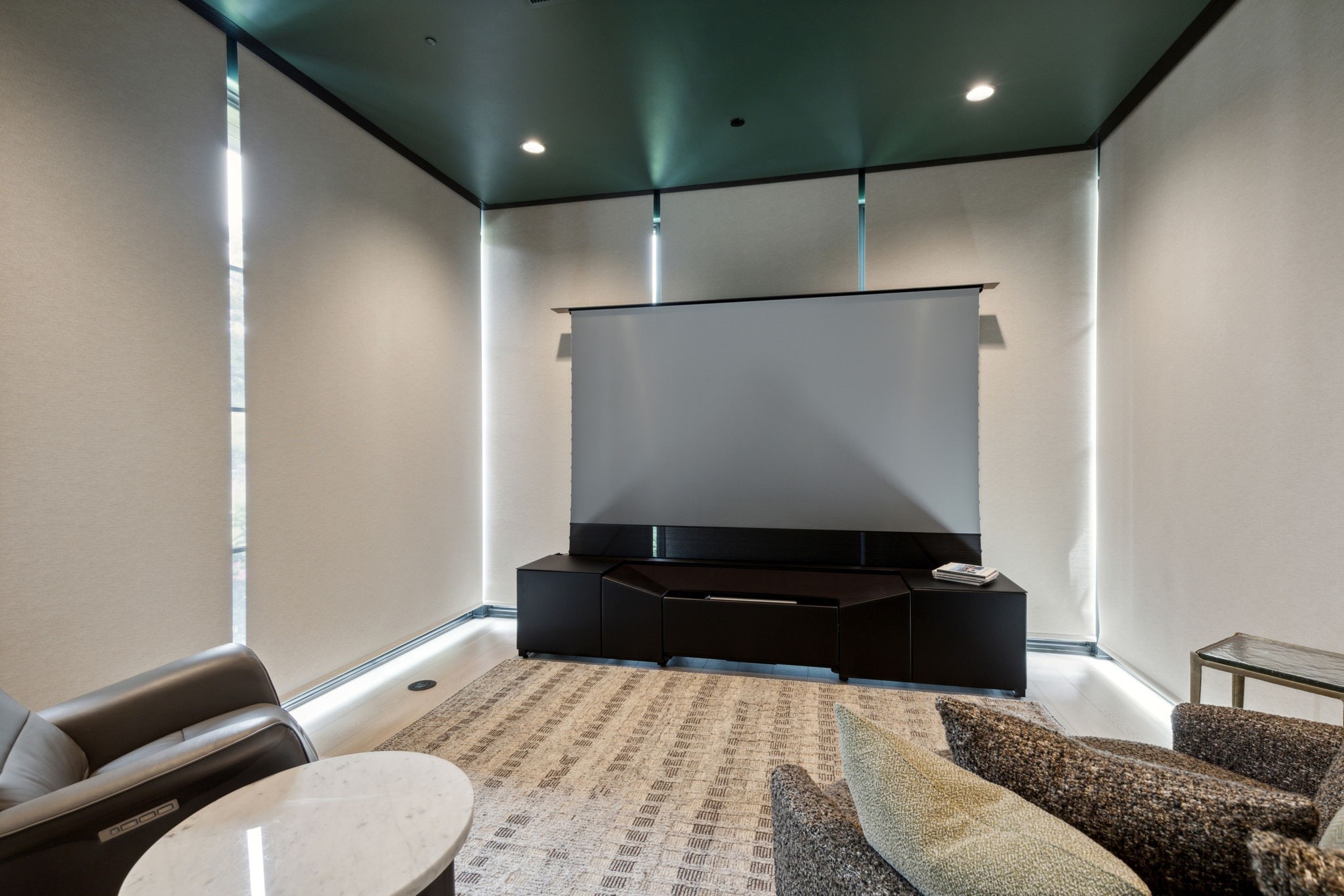 1502 Bluffview Drive