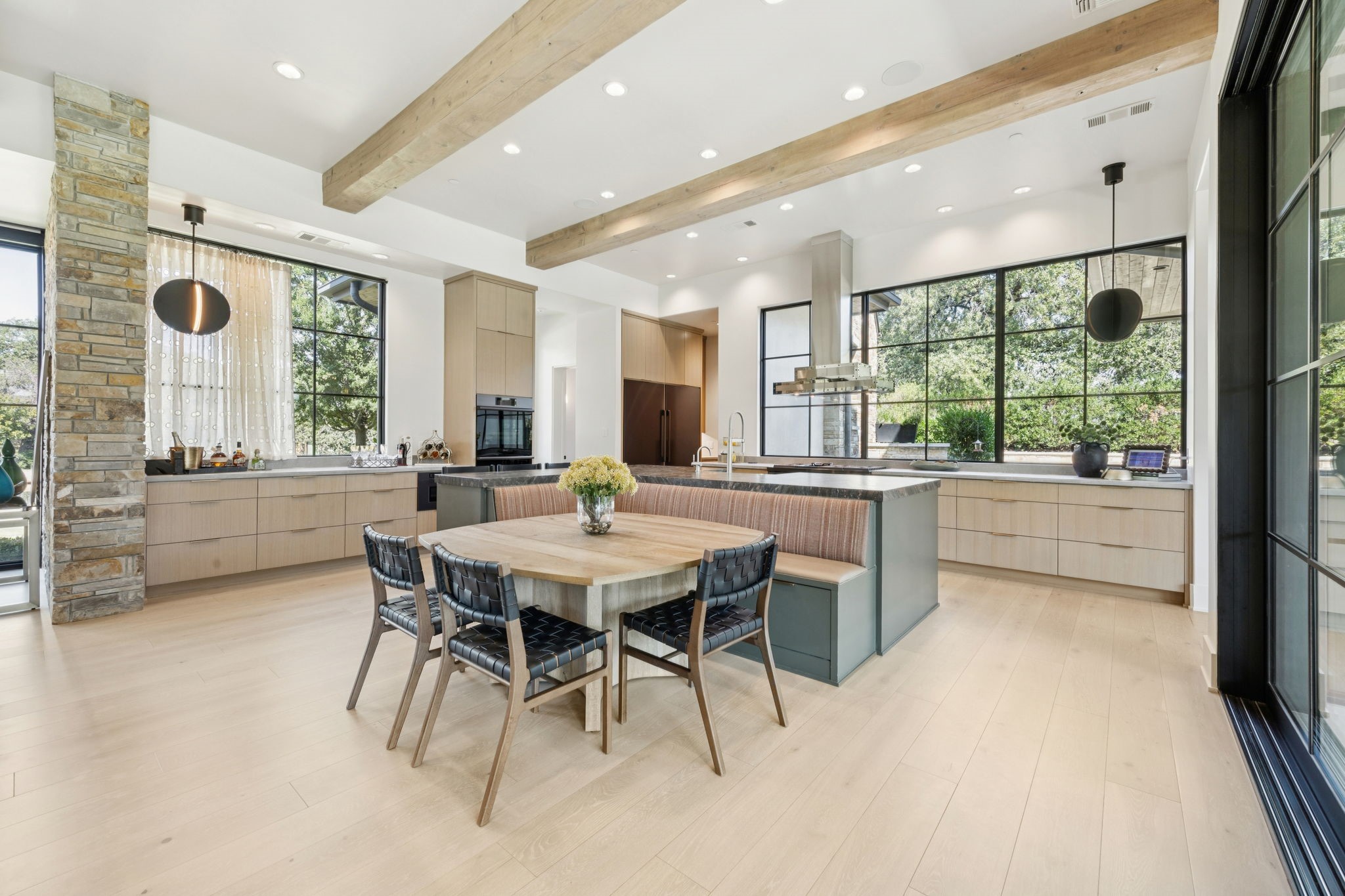 1502 Bluffview Drive