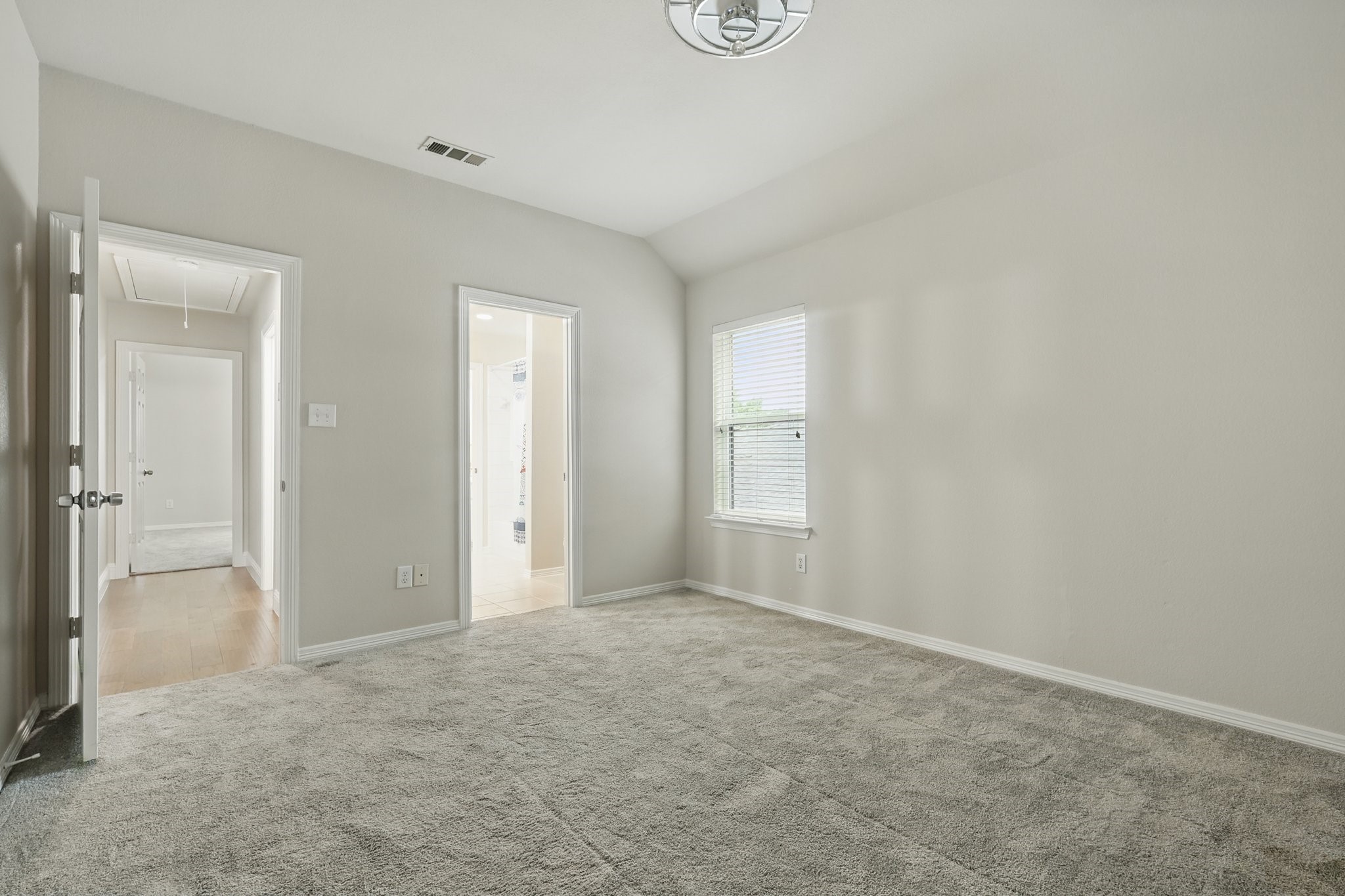 6000 Briaridge Lane