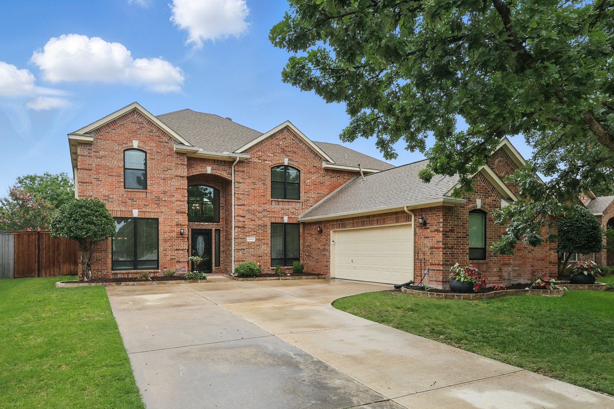6000 Briaridge Lane