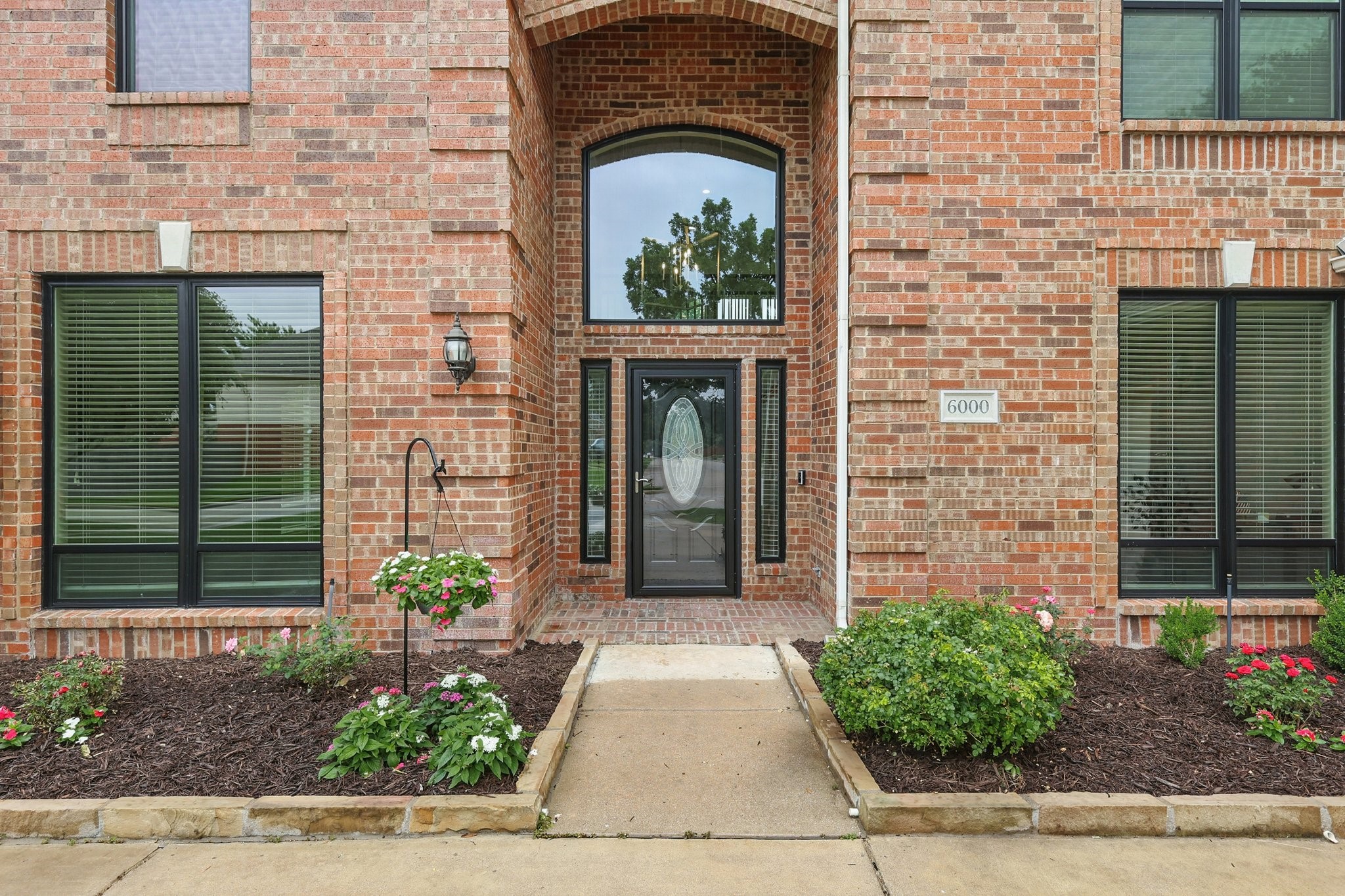 6000 Briaridge Lane