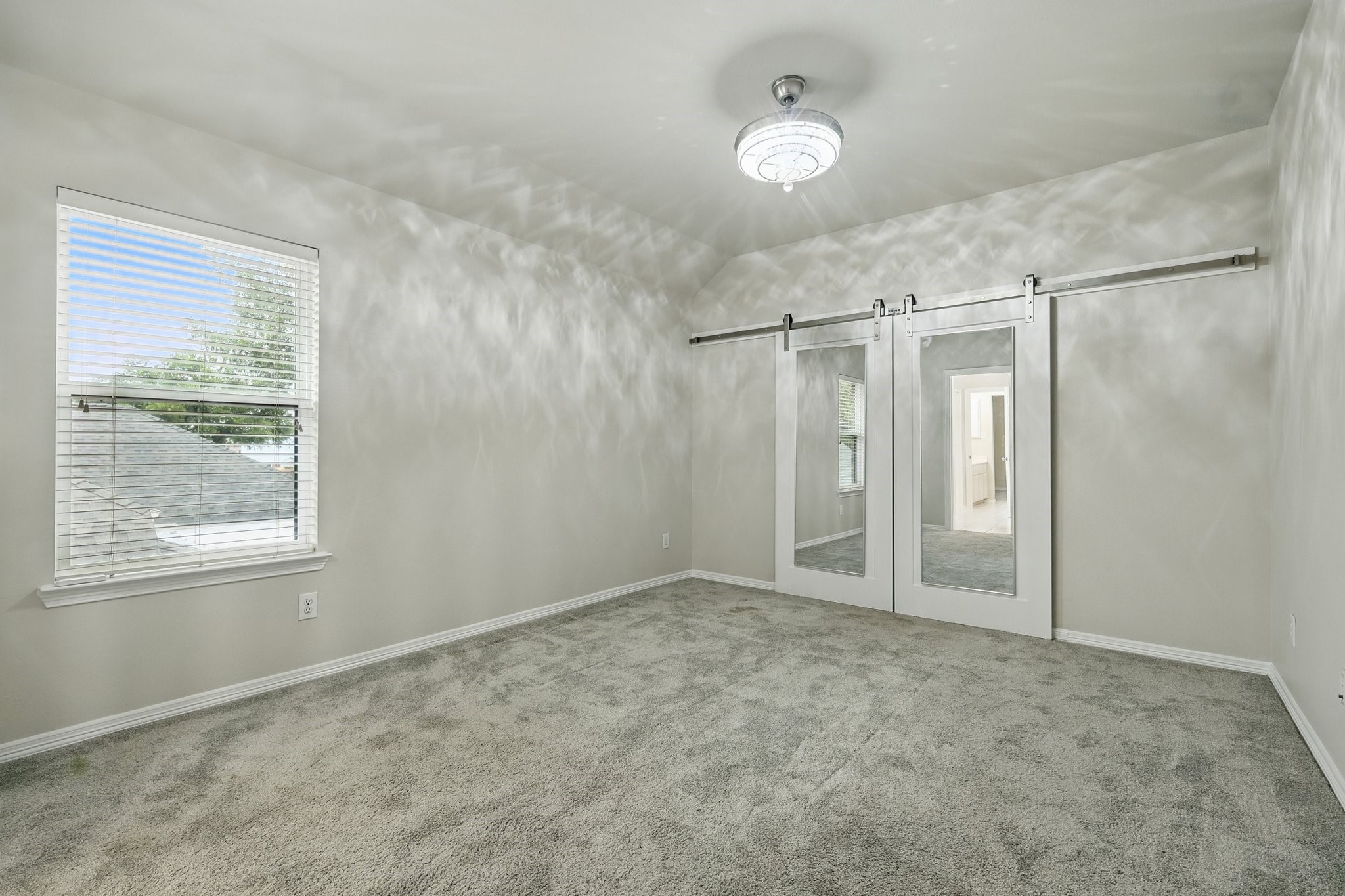 6000 Briaridge Lane