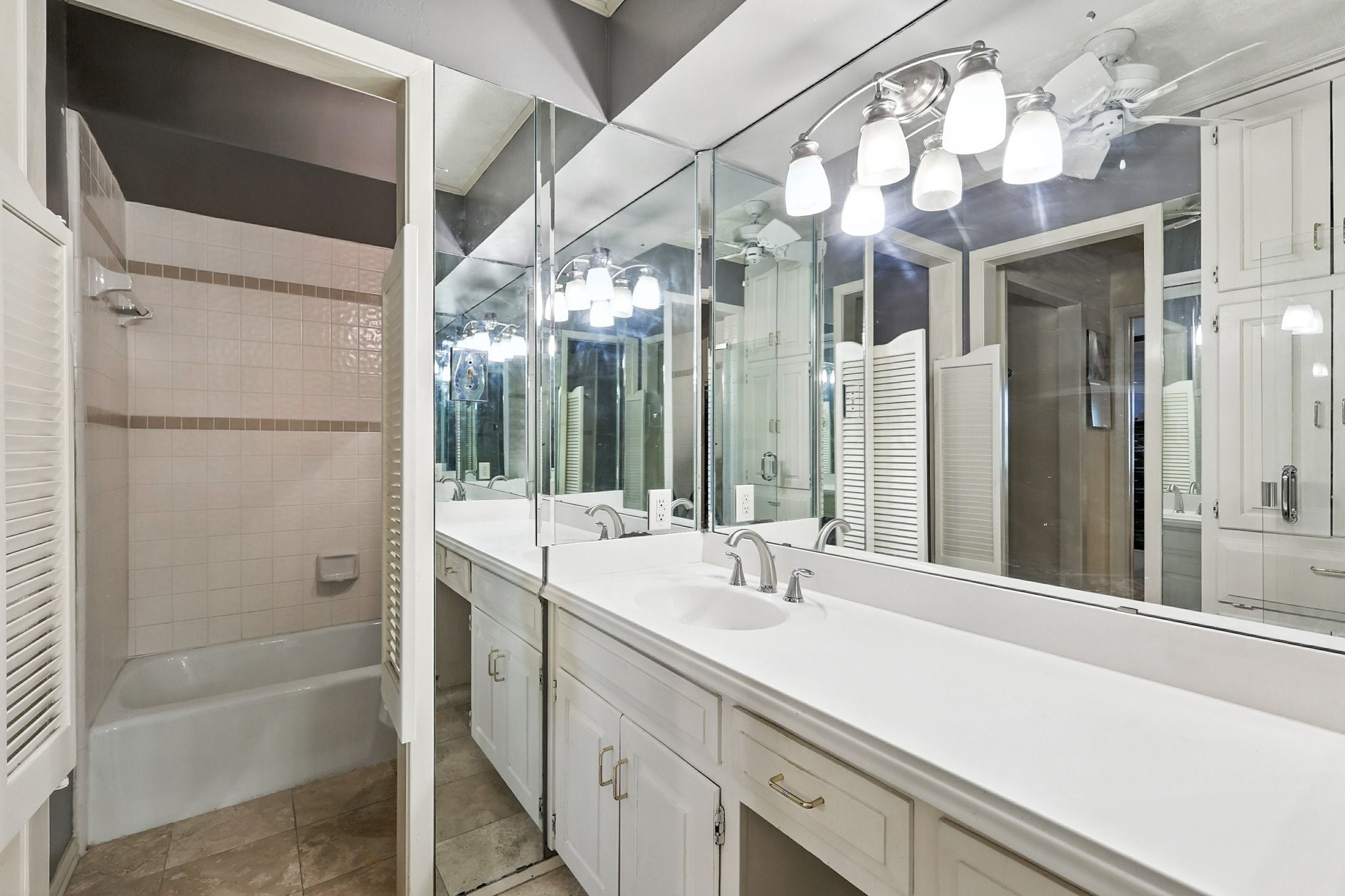 5902 Chimney Wood Circle